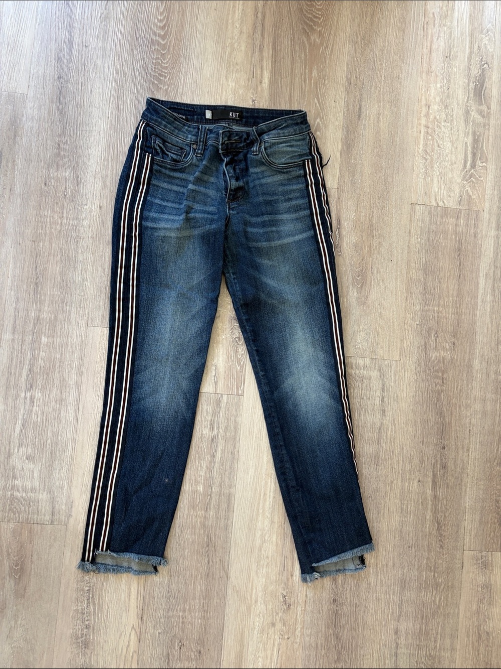 Kut from the Kloth Dark Blue Ankle Jeans with Side Stripes